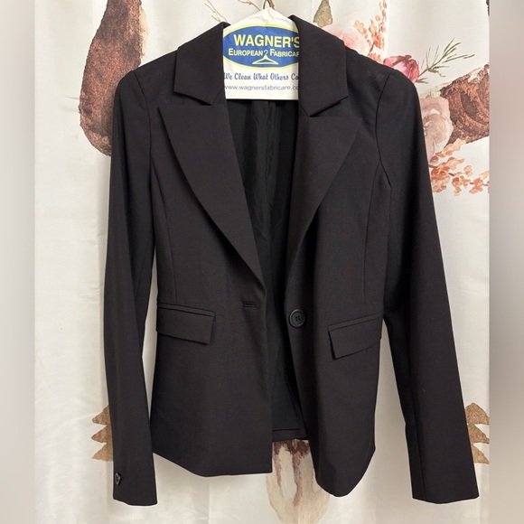Babaton Jackets & Blazers - XXS Talula Women's Black Blazer